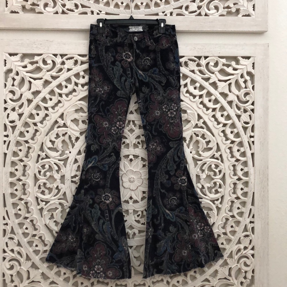 FREE PEOPLE Corduroy Flare Pants 26 🦋 - Picture 4 of 8